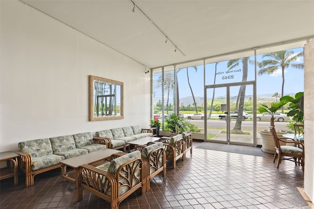 2345 Ala Wai Blvd Unit 1003, Honolulu, HI 96815 - sunroom with track lighting and a mountain view