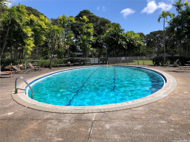 1519 Nuuanu Ave Unit 142, Honolulu, HI 96817 - pool featuring a patio and fence