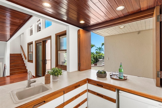 145 Maono Pl, Honolulu, HI 96821 - exterior space with a sink, stairs, and outdoor dining space