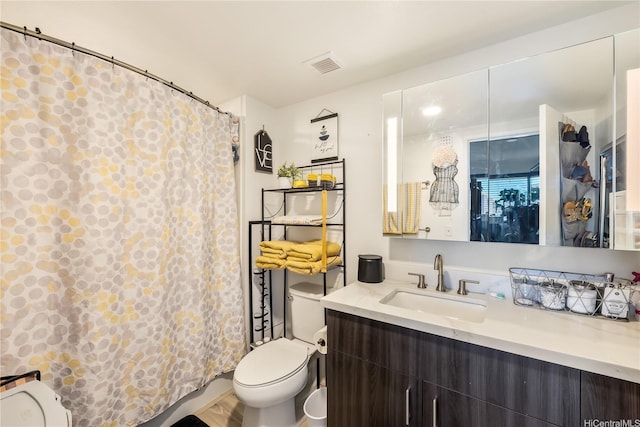 615 Keawe St Unit 1905, Honolulu, HI 96813 - bathroom with vanity and curtained shower