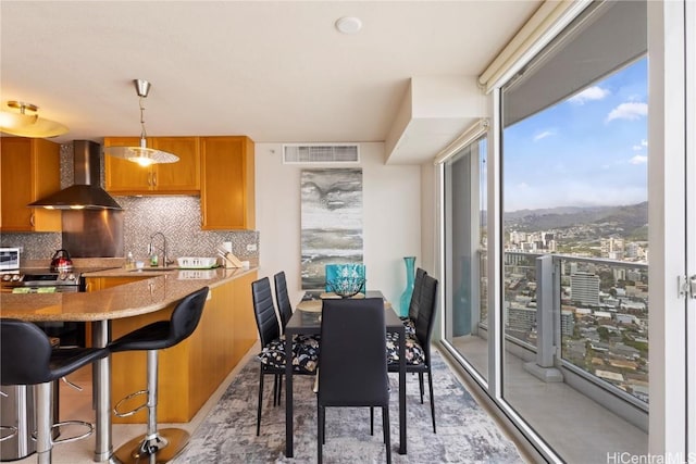 1288 Kapiolani Blvd Unit I-4203, Honolulu, HI 96814 - dining area with visible vents