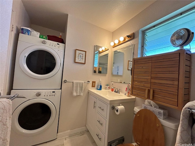 94-203 Paioa Pl Unit P201, Waipahu, HI 96797 - bathroom with stacked washer / dryer and vanity