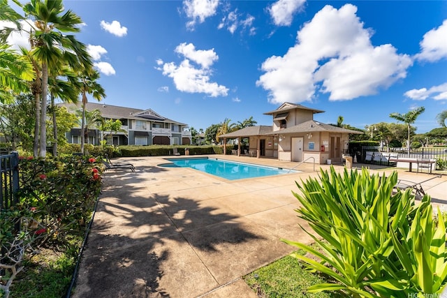 91-1058 Kekuilani Loop Unit 1701, Kapolei, HI 96707 - pool featuring a patio and fence