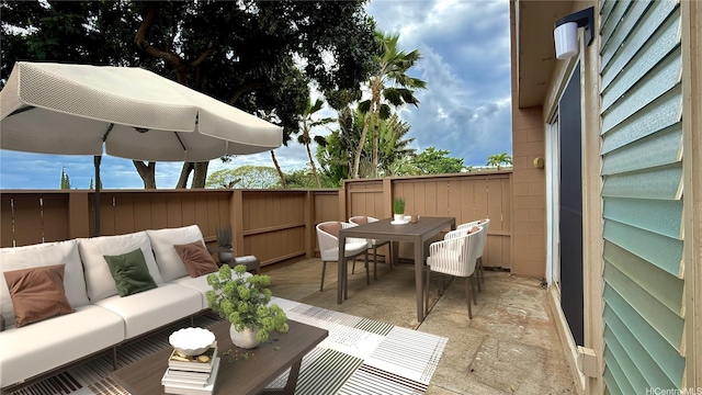92-755 Makakilo Dr Unit 48, Kapolei, HI 96707 - view of patio / terrace featuring outdoor dining space, an outdoor hangout area, and fence