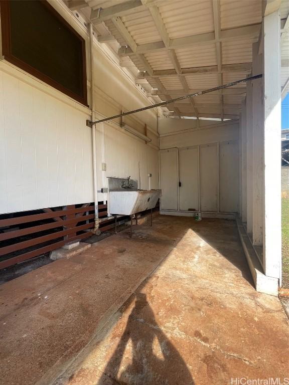 1363 California Ave, Wahiawa, HI 96786 - garage featuring a sink