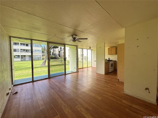 95-017 Kuahelani Ave Unit 124, Mililani, HI 96789 - view of unfurnished sunroom