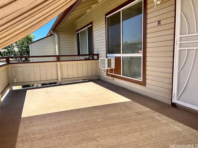 91-495 Puamaeole St Unit 38R, Ewa Beach, HI 96706 - view of patio featuring a balcony and cooling unit