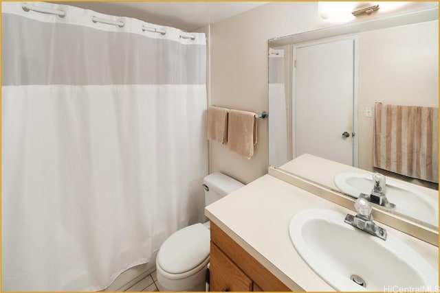 1830 Wilikina Dr Unit 612, Wahiawa, HI 96786 - bathroom featuring curtained shower, toilet, and vanity