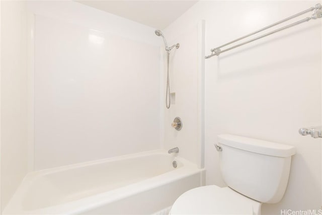 full bathroom featuring toilet and shower / bath combination