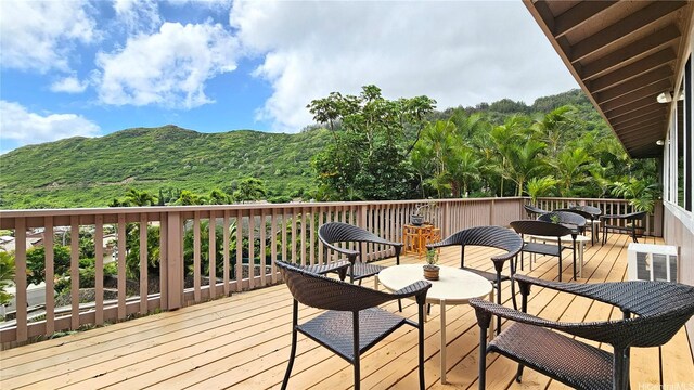 947 Uwao St Unit C, Honolulu, HI 96825 - view of wooden deck