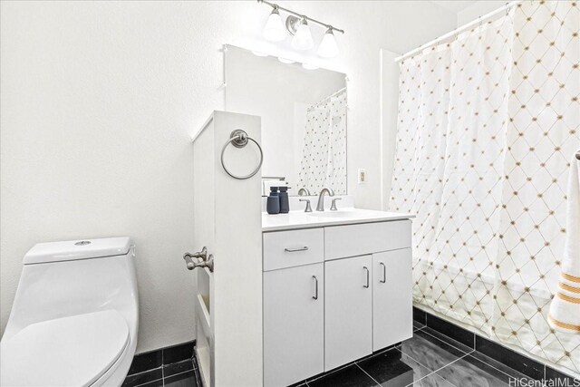91-490 Puamaeole St Unit 46C, Ewa Beach, HI 96706 - bathroom with toilet, tile patterned floors, vanity, and a shower with shower curtain