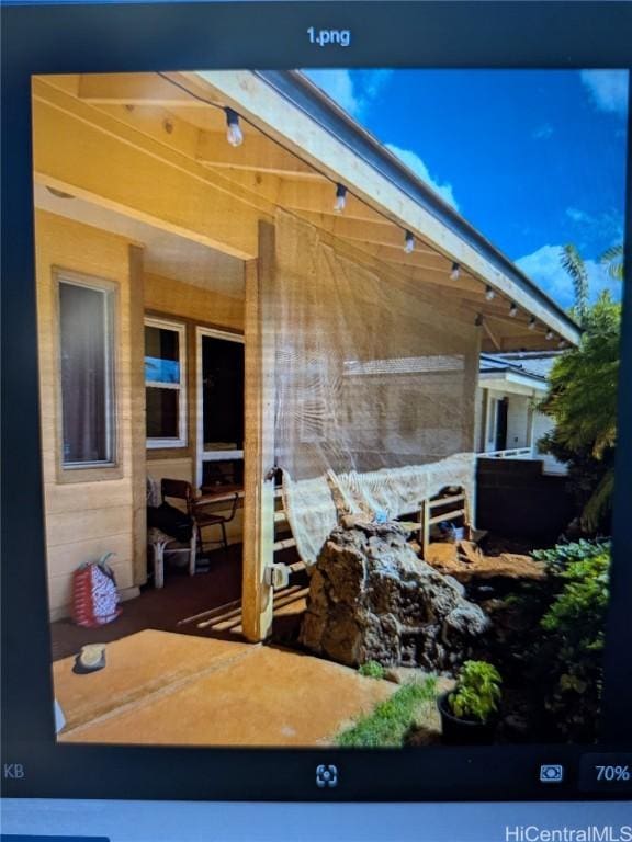 87-120 Kaleiwohi St, Waianae, HI 96792 - view of side of home