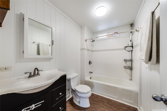 1924 10th Ave, Honolulu, HI 96816 - bathroom with toilet, wood finished floors, washtub / shower combination, vanity, and ornamental molding