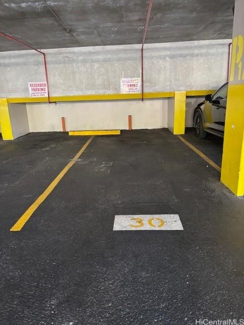 1850 Ala Moana Blvd Unit 818, Honolulu, HI 96815 - view of parking garage