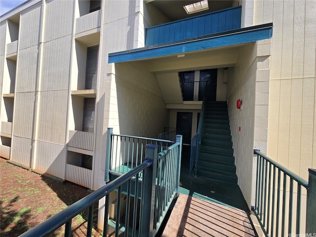 95-029 Kuahelani Ave Unit 331, Mililani, HI 96789 - view of exterior entry featuring a balcony