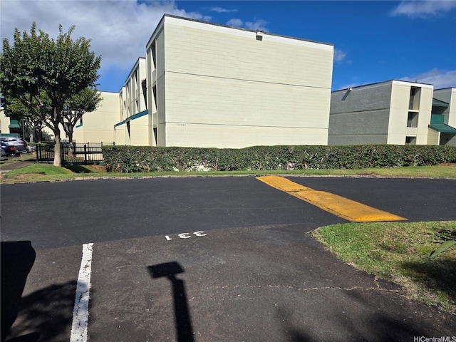 95-029 Kuahelani Ave Unit 331, Mililani, HI 96789 - view of uncovered parking lot