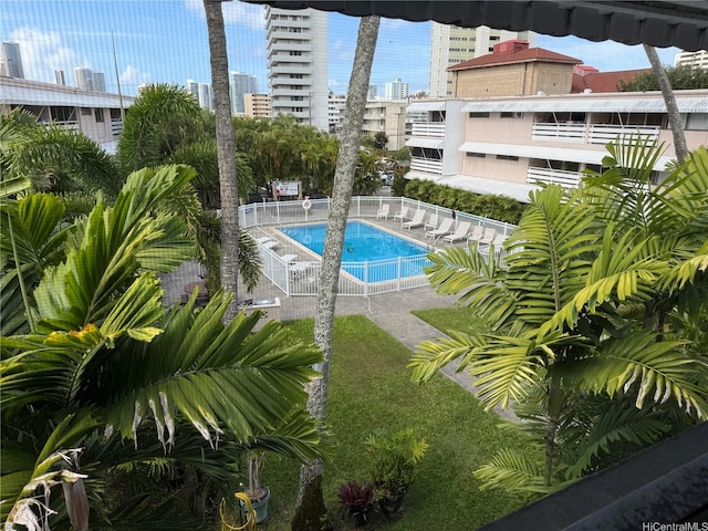 1330 Wilder Ave Unit 314, Honolulu, HI 96822 - community pool with a view of city and fence
