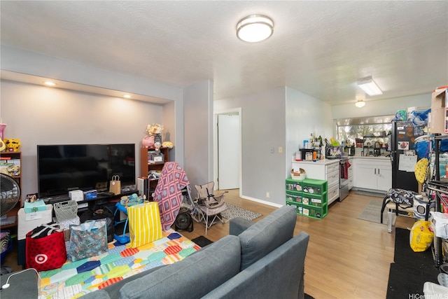 47-325 Ahuimanu Rd, Kaneohe, HI 96744 - living area featuring baseboards and light wood-style floors