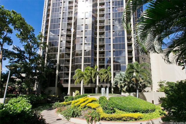 60 N Beretania St Unit 3405, Honolulu, HI 96817 - view of apartment building / complex