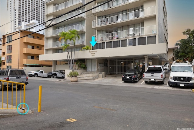 2572 Lemon Rd Unit 802, Honolulu, HI 96815 - view of building exterior