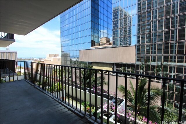 225 Queen St Unit 8C, Honolulu, HI 96813 - balcony featuring a view of city