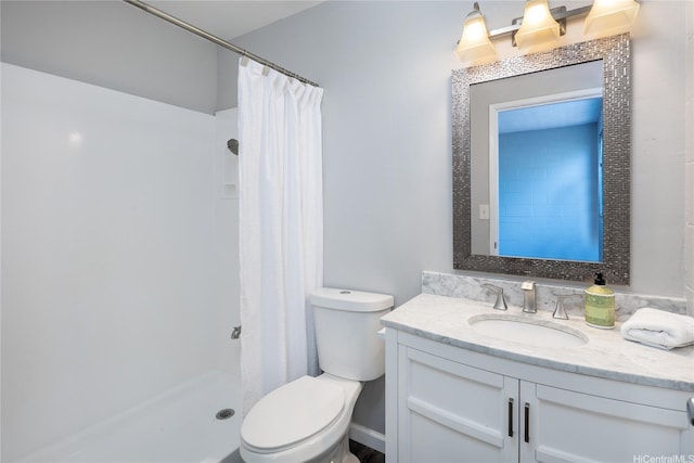94-313 Ulukoa St, Mililani, HI 96789 - bathroom featuring toilet, vanity, and a shower with curtain
