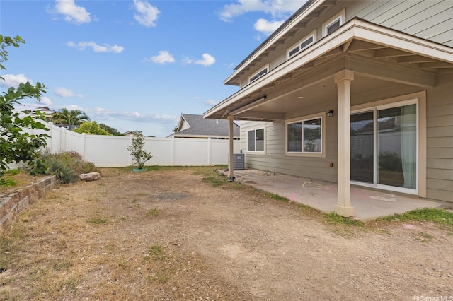87-307 Panoa St, Waianae, HI 96792 - view of yard featuring a patio area