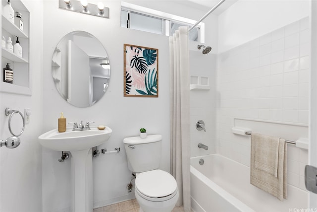 91-241 Makalauna Pl Unit 15, Ewa Beach, HI 96706 - bathroom with shower / tub combo and toilet