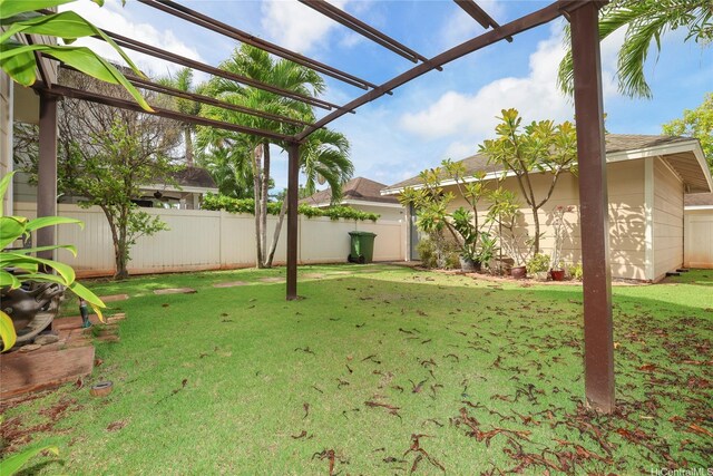 view of yard featuring a pergola