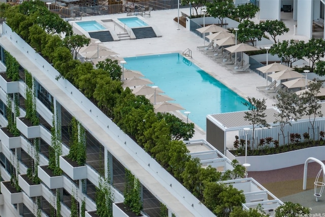 1000 Auahi St Unit 2607, Honolulu, HI 96814 - community pool with a patio