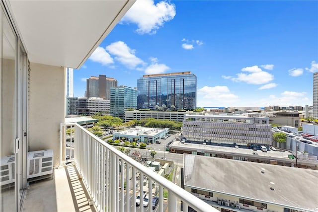 750 Amana St Unit 1111, Honolulu, HI 96814 - balcony featuring a city view