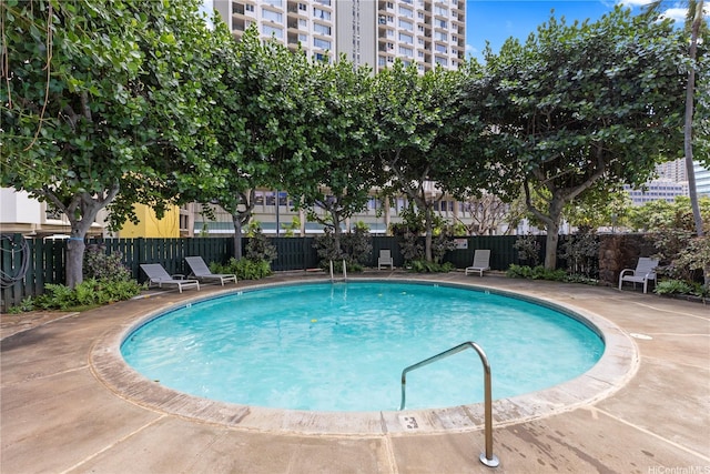 750 Amana St Unit 1111, Honolulu, HI 96814 - pool featuring fence