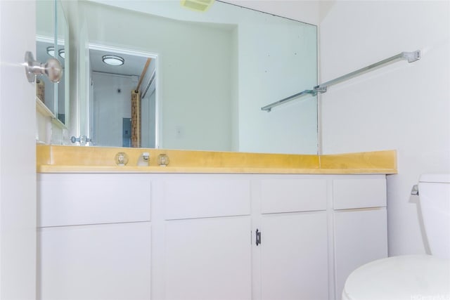 46-318 Haiku Rd Unit 70, Kaneohe, HI 96744 - bathroom featuring toilet and vanity