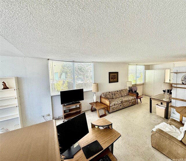 3027 Pualei Cir Unit 106, Honolulu, HI 96815 - photo 5