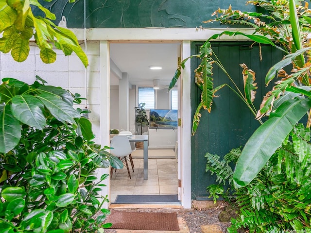 view of property entrance