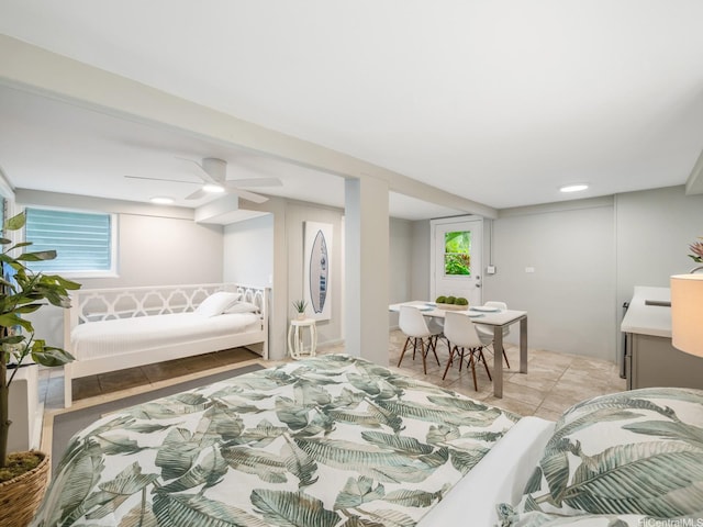 bedroom with ceiling fan