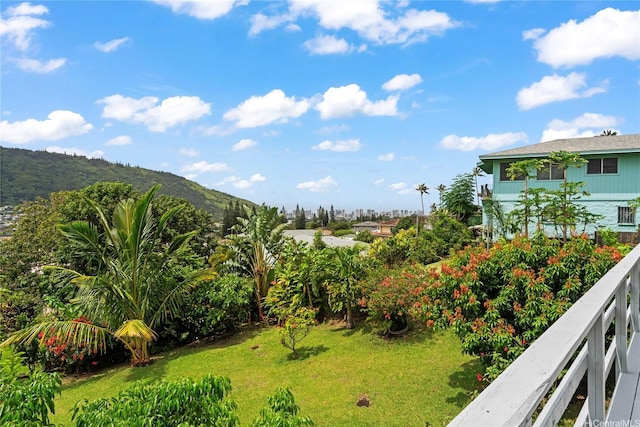 3251 Oahu Ave, Honolulu, HI 96822 - view of grassy yard with a mountain view