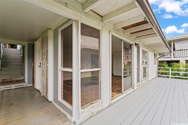 3251 Oahu Ave, Honolulu, HI 96822 - view of wooden terrace