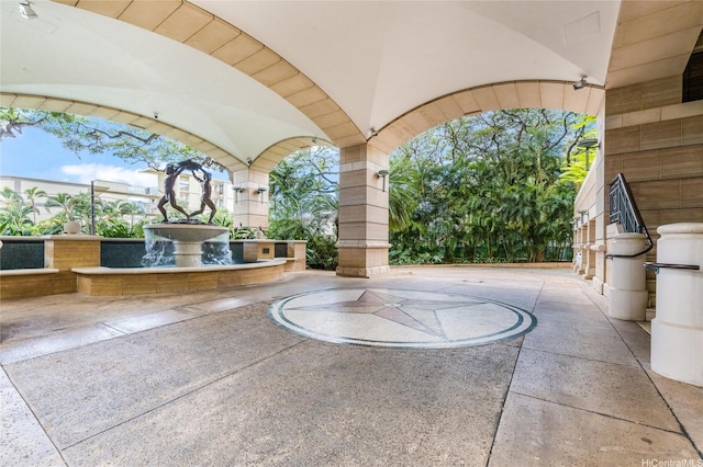 1740 S Beretania St Unit 9, Honolulu, HI 96826 - surrounding community with a patio