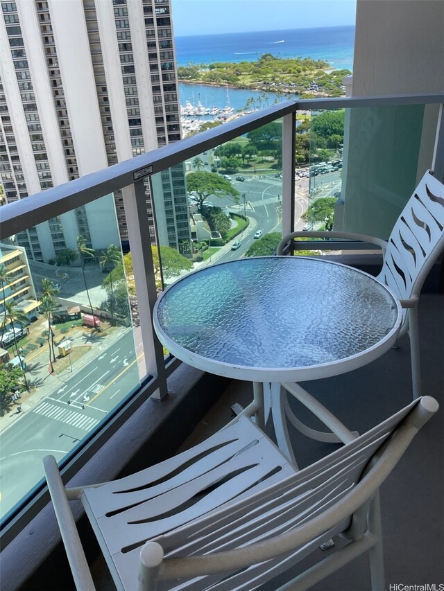 410 Atkinson Dr Unit 2213, Honolulu, HI 96814 - balcony with a water view and a view of city