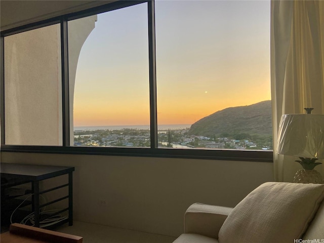555 Hahaione St Unit 12D, Honolulu, HI 96825 - living area with a mountain view