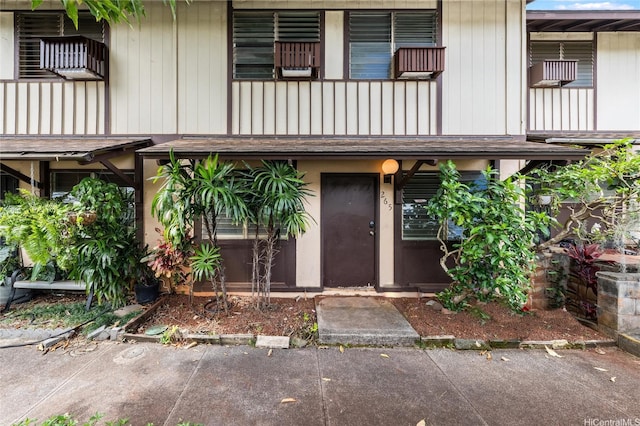 94-160 Anania Dr Unit 265, Mililani, HI 96789 - doorway to property featuring a balcony