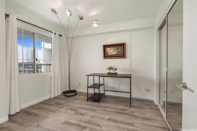 1433 Kewalo St Unit Ph12, Honolulu, HI 96822 - interior space featuring light wood-style flooring and baseboards