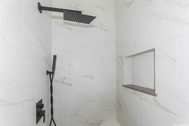 91-1317 Kaiokia St, Ewa Beach, HI 96706 - bathroom featuring a marble finish shower
