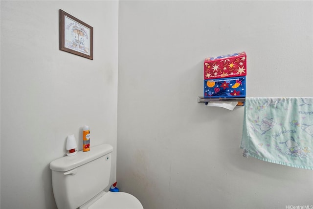 bathroom featuring toilet