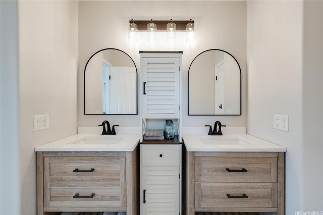 91-1180 Waiemi St, Ewa Beach, HI 96706 - full bath featuring two vanities