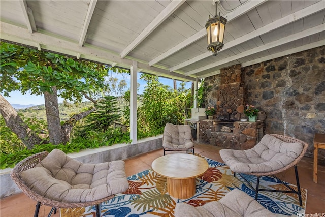 3637 Nihipali Pl, Honolulu, HI 96816 - sunroom / solarium featuring beamed ceiling and plenty of natural light