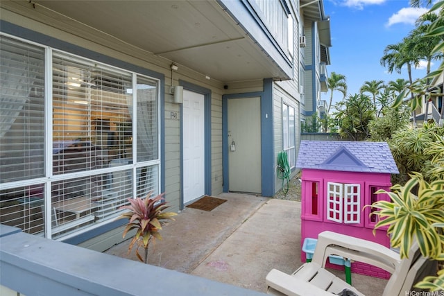 view of doorway to property