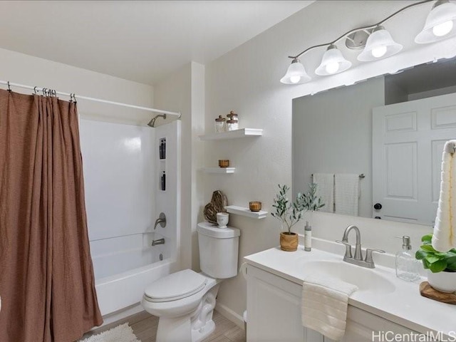 94-546 Kupuohi St Unit 104, Waipahu, HI 96797 - bathroom featuring toilet, vanity, baseboards, and shower / tub combo with curtain