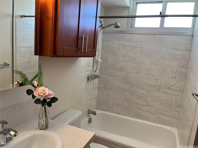 98-288 Kaonohi St Unit 3802, Aiea, HI 96701 - full bath with vanity and bathing tub / shower combination